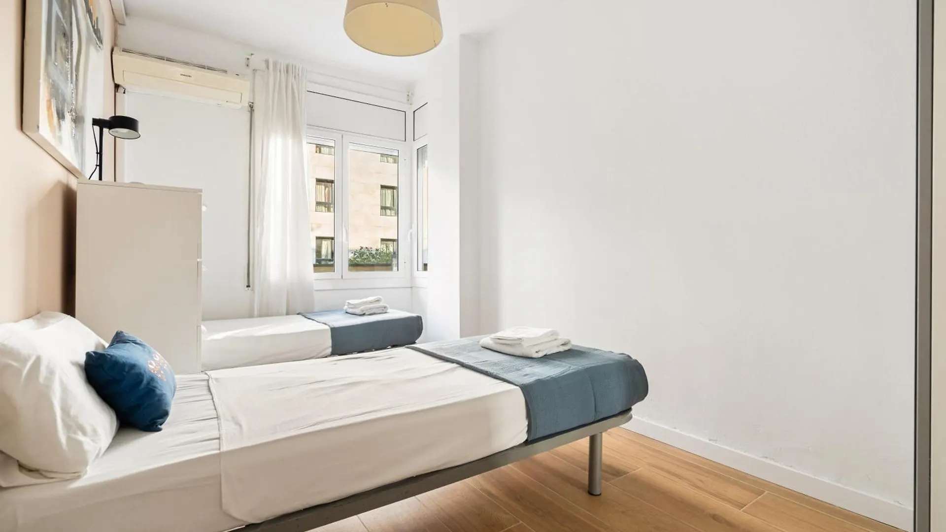 Fridays Flats Spacious 4Br Family Retreat Barcelona Spain